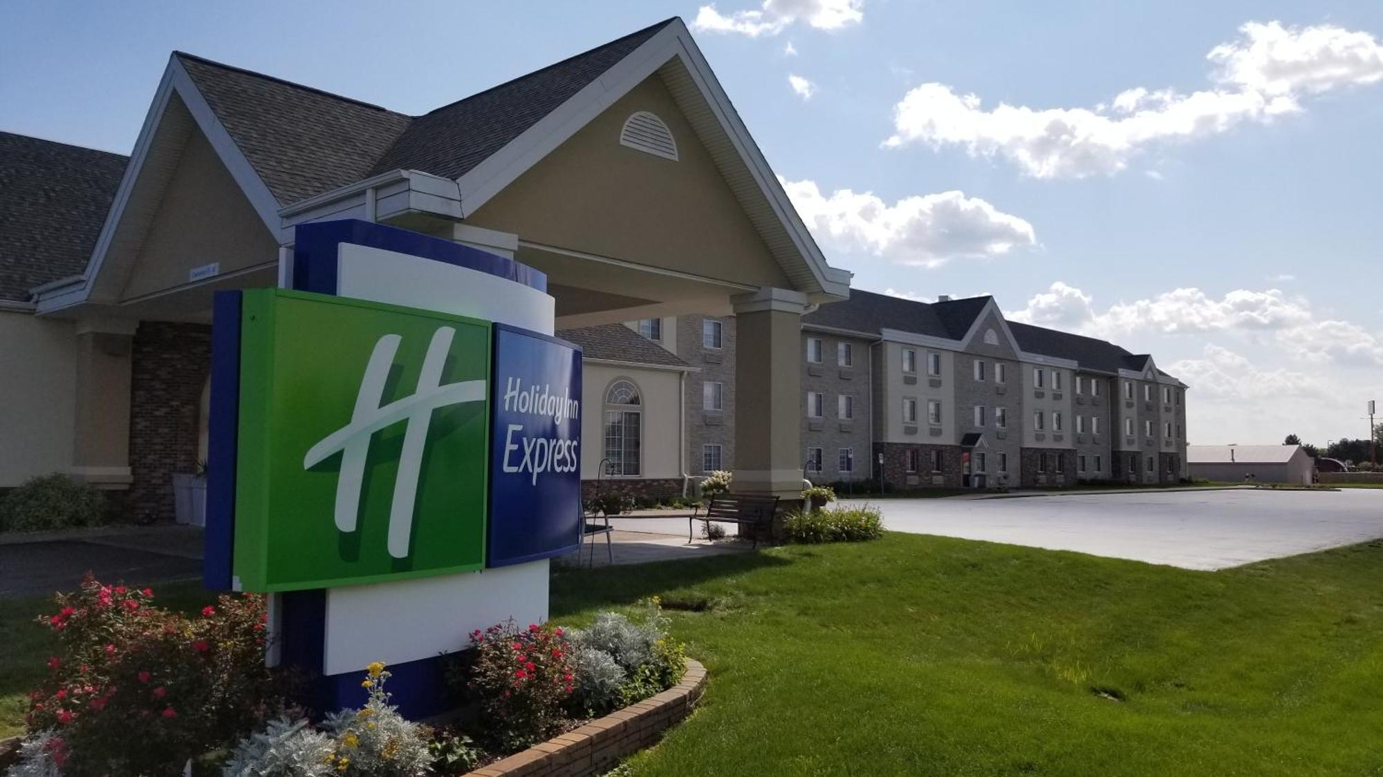 Holiday Inn Express Birch Run-Frankenmuth Area By Ihg Eksteriør bilde